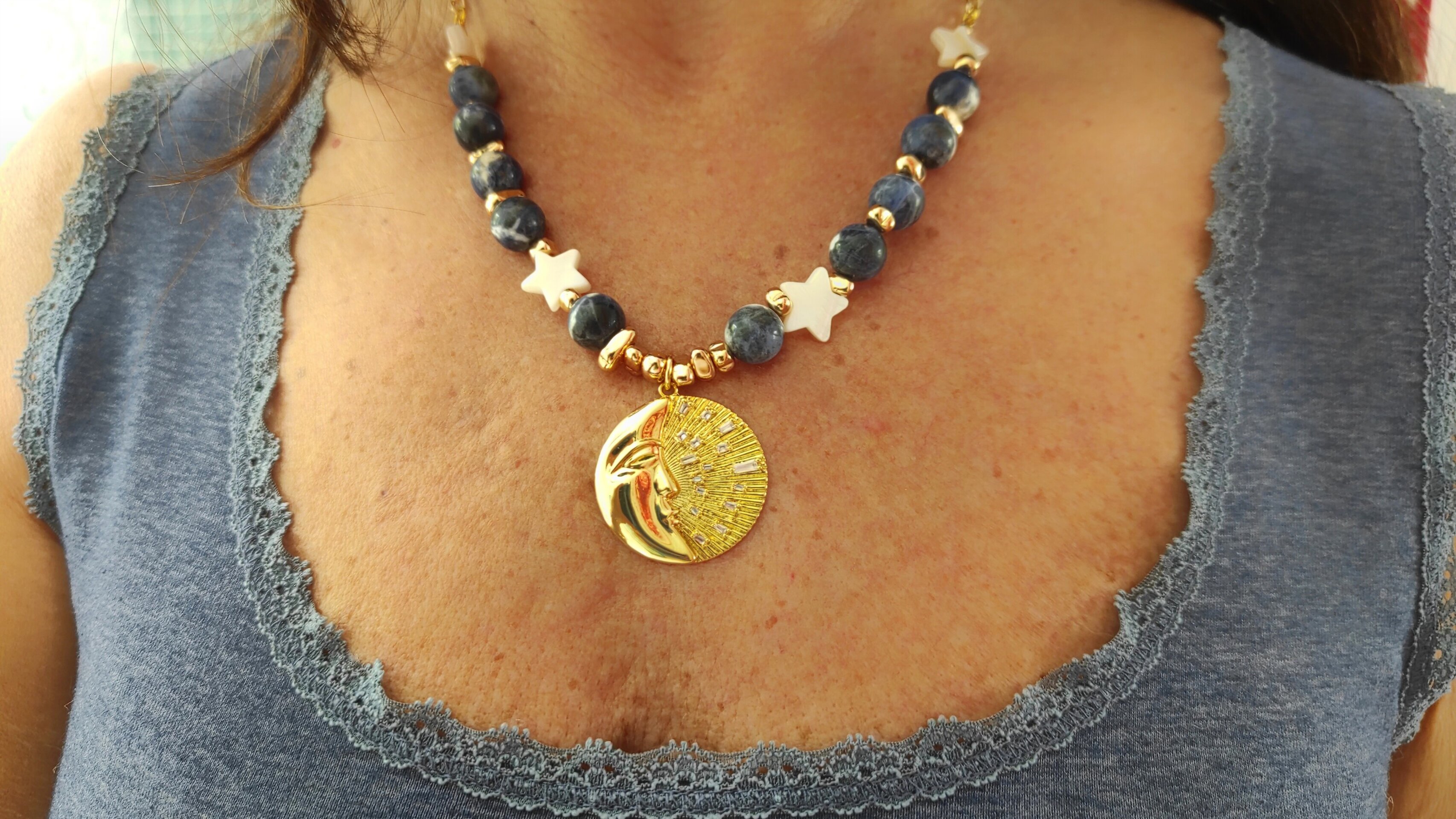 Collar luna, estrellas de nácar y sodalita - 5