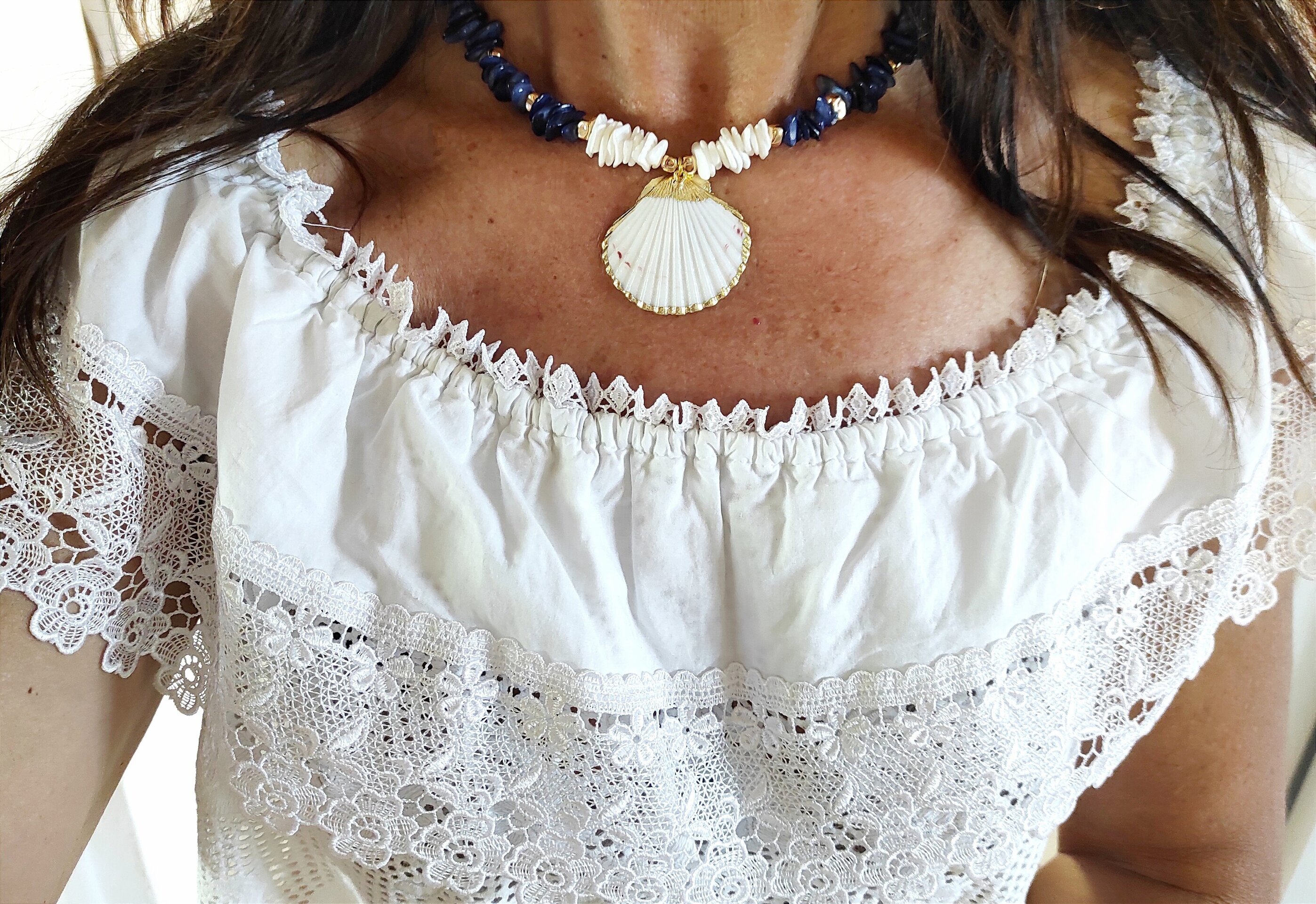 Collar nácar azul y concha marina vieira blanca - 4