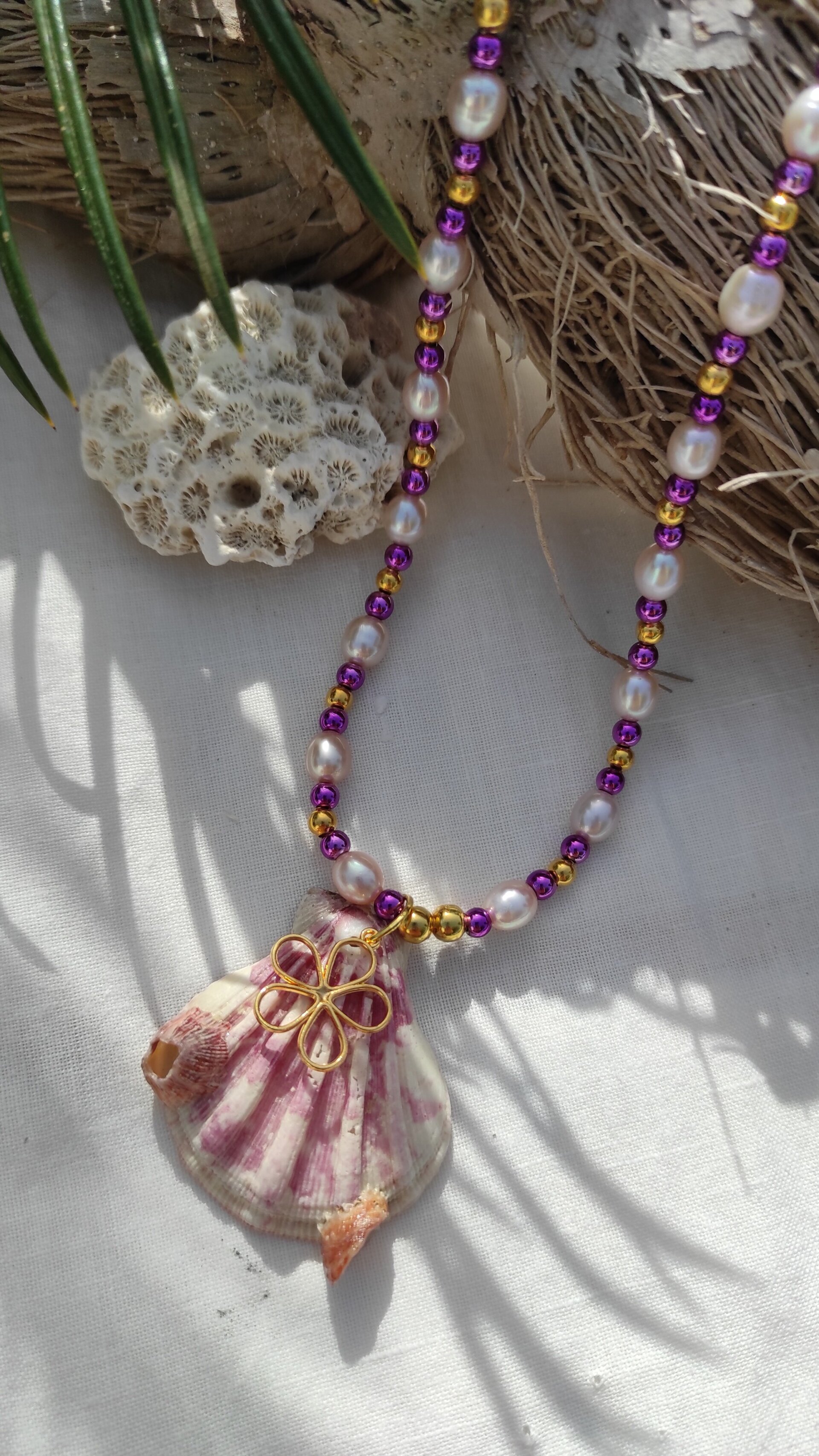Collar Concha de vieira con flor, perla natural y hematite violeta - 6