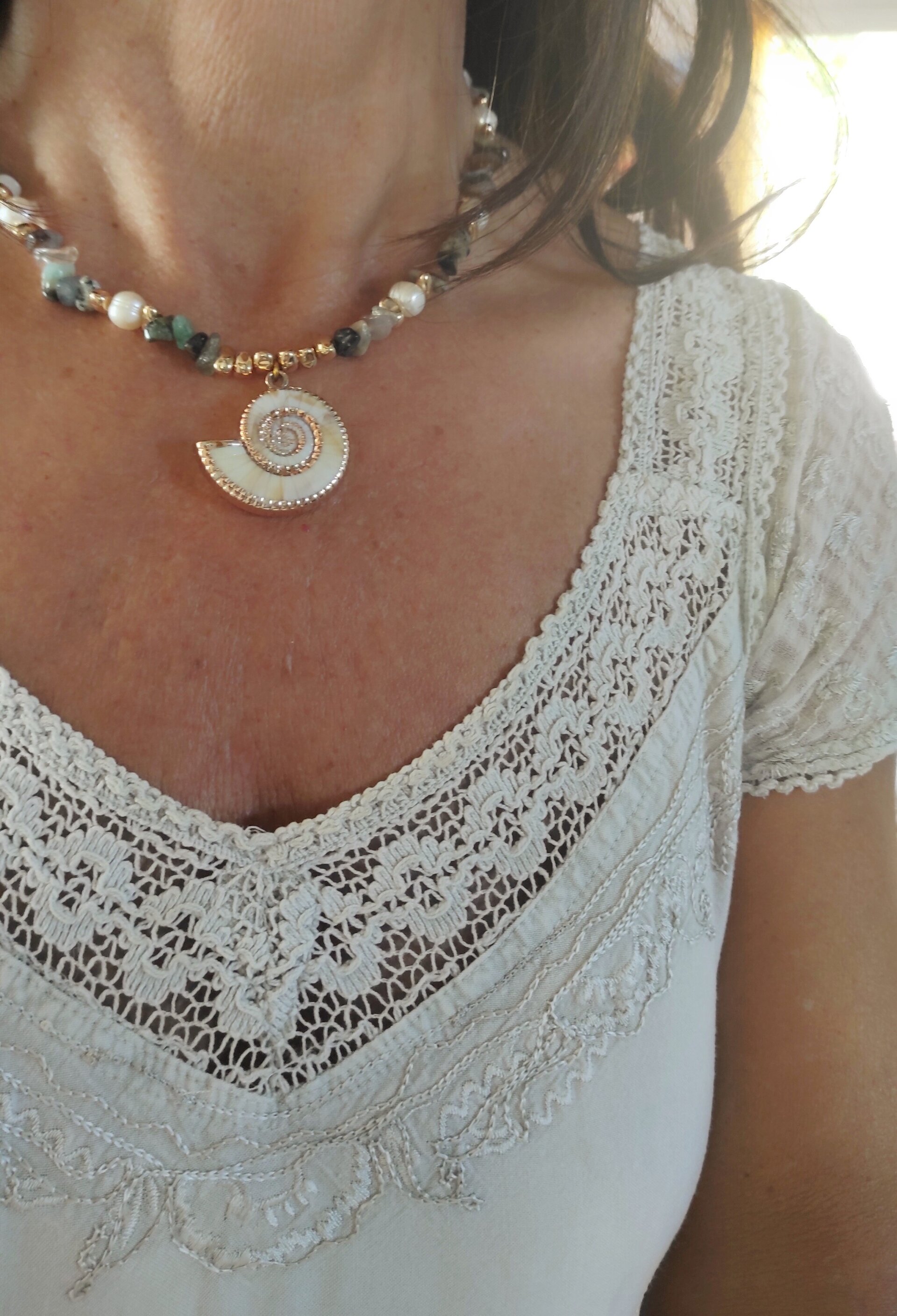Collar piedras semipreciosas y caracol de mar - 8