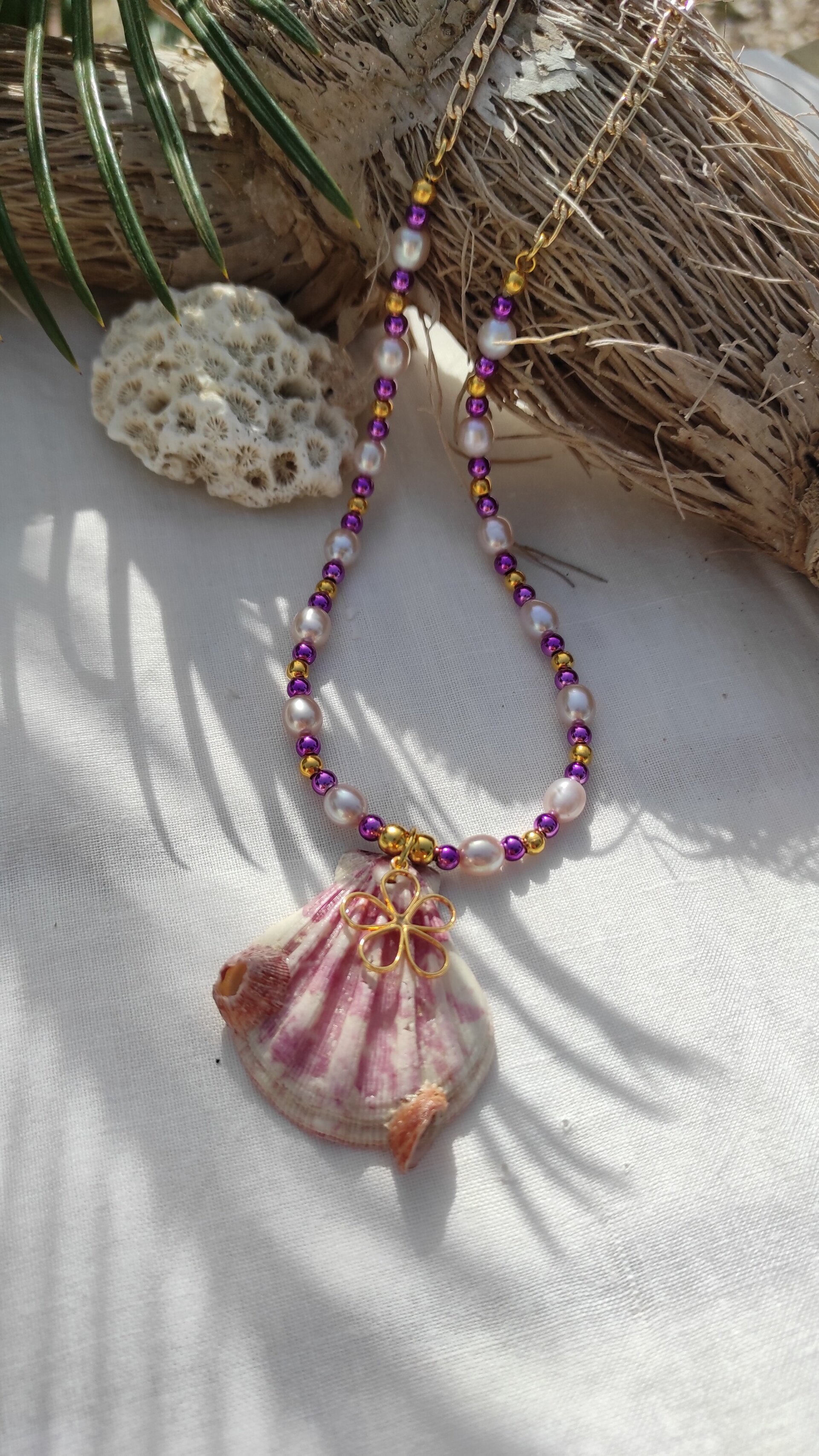 Collar Concha de vieira con flor, perla natural y hematite violeta - 2