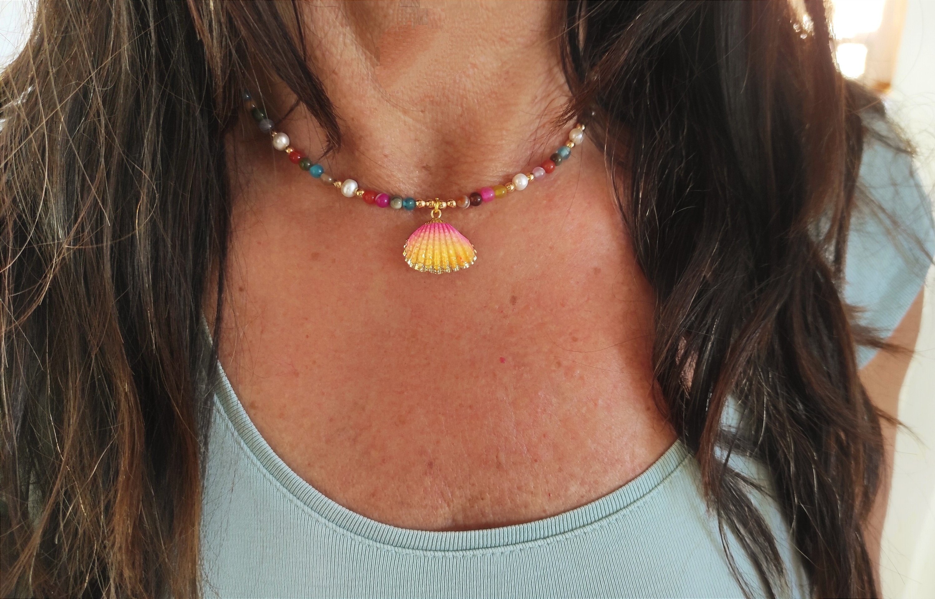 Collar corto concha rosa y ágatas - 4