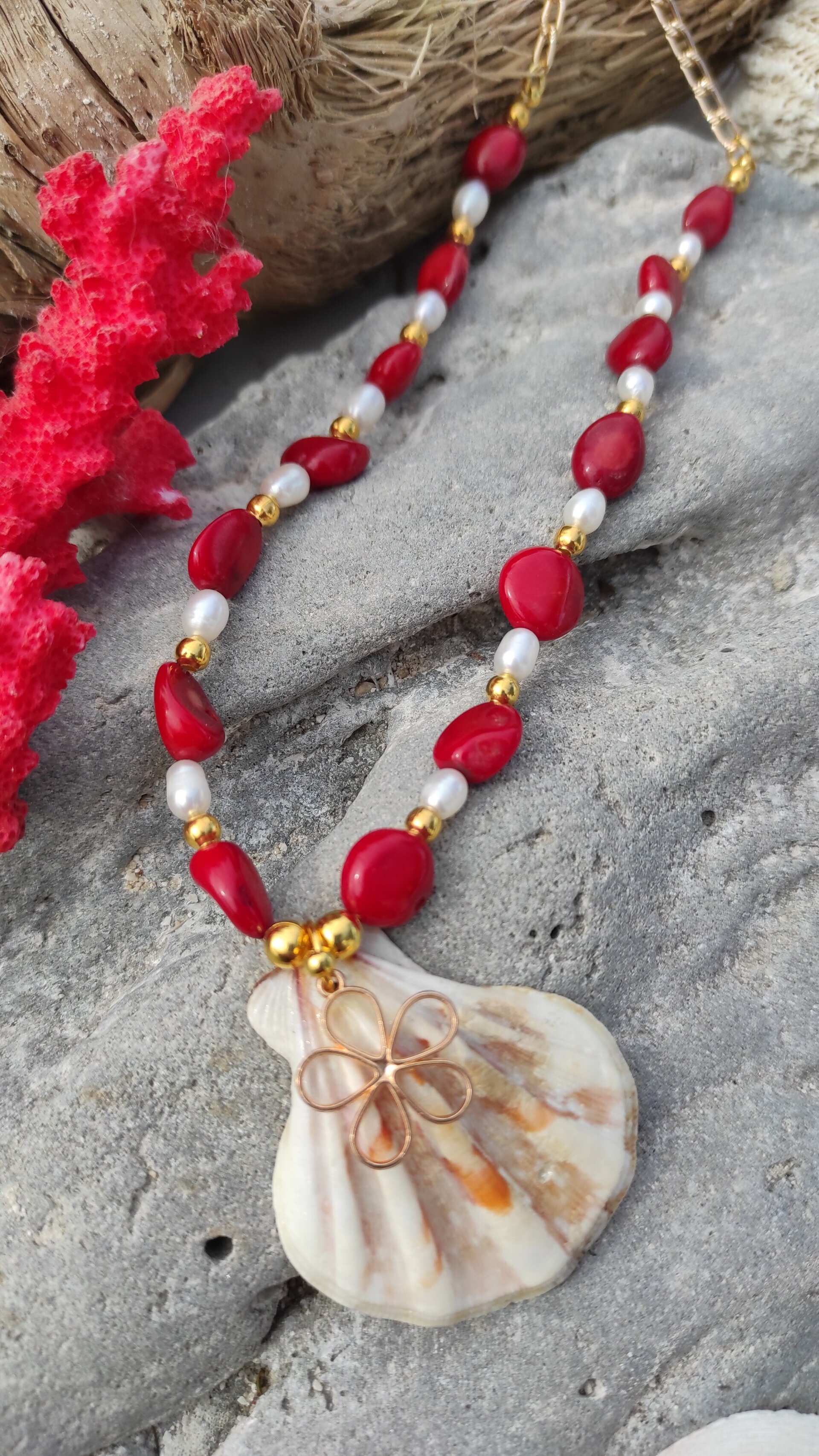 Collar Concha de vieira con flor, coral rojo y perla natural - 3