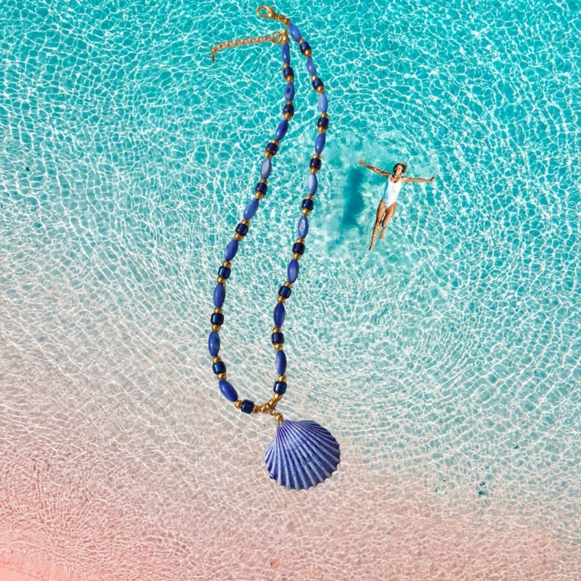 Collar Concha azul marino y nacar - 10