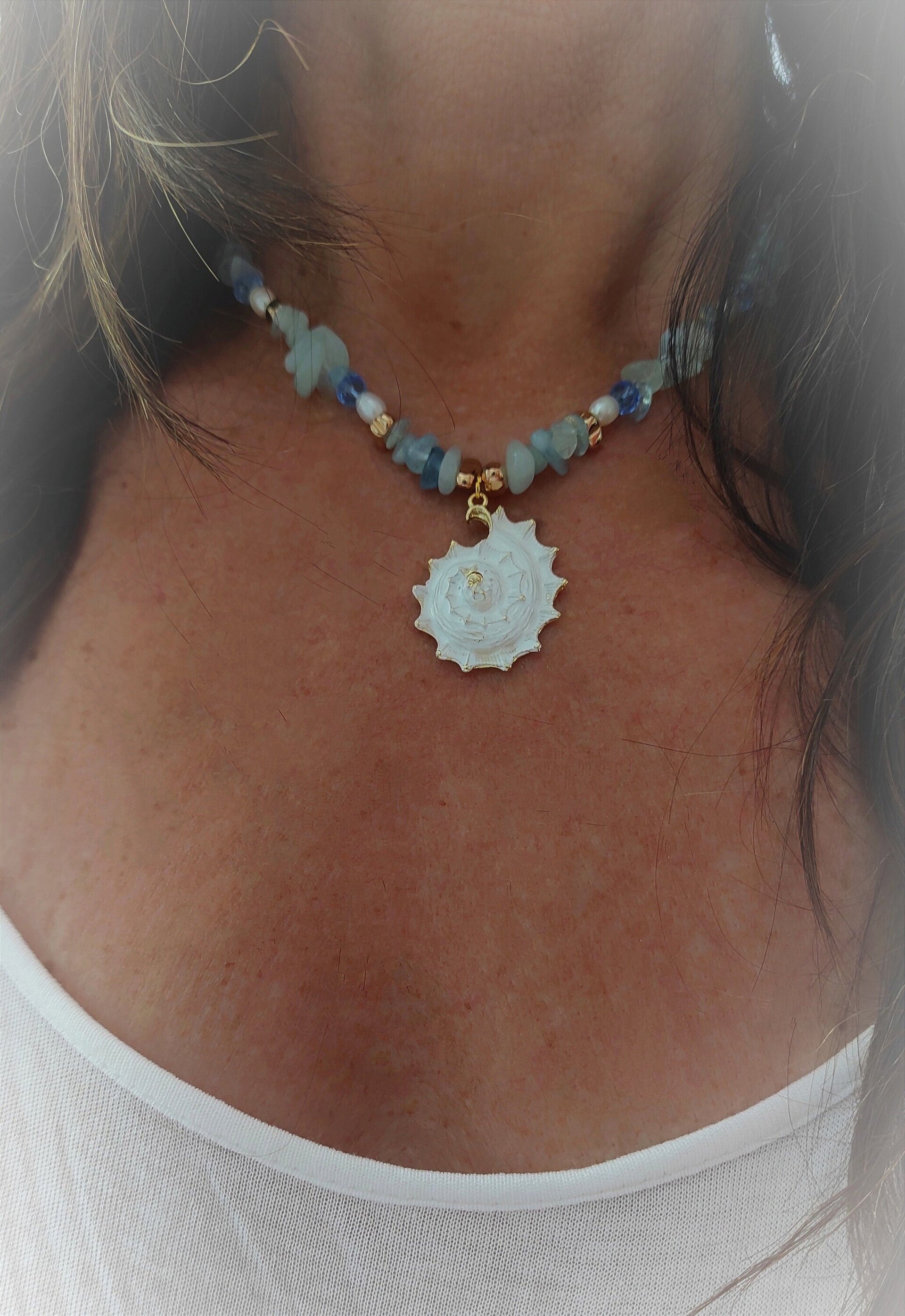 Collar piedras agua marina y caracol esmaltada - 6