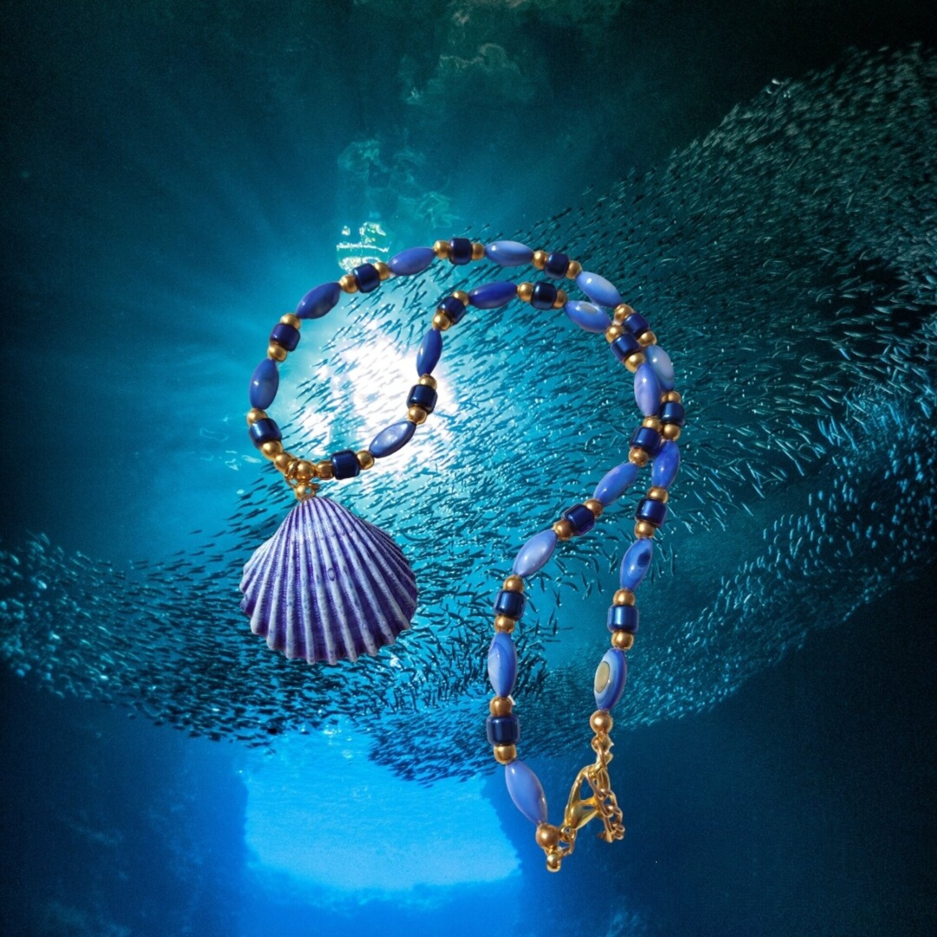 Collar Concha azul marino y nacar - 8