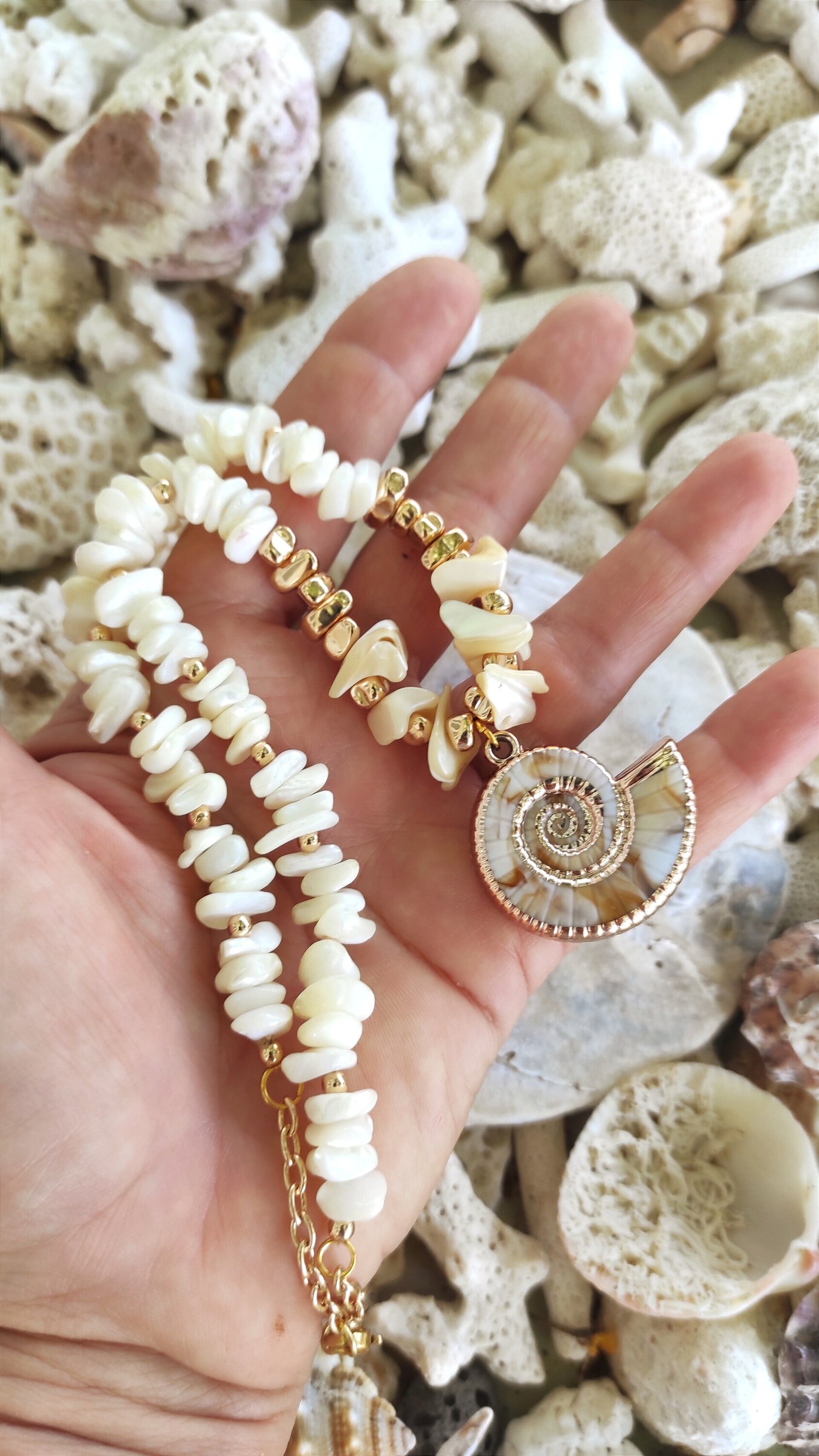 Collar de nácar y caracol de mar - 4